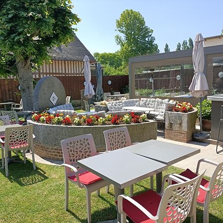 Auberge Du Vieux Tour Le Manoir Canapville  Exterior photo